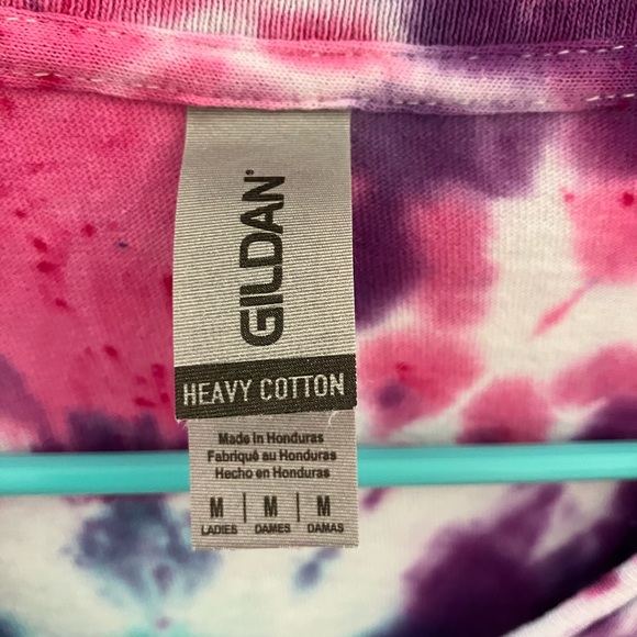 Gildan cotton women’s v neck custom tie dyed cotton t-shirt in various sizes - Picture 3 of 5